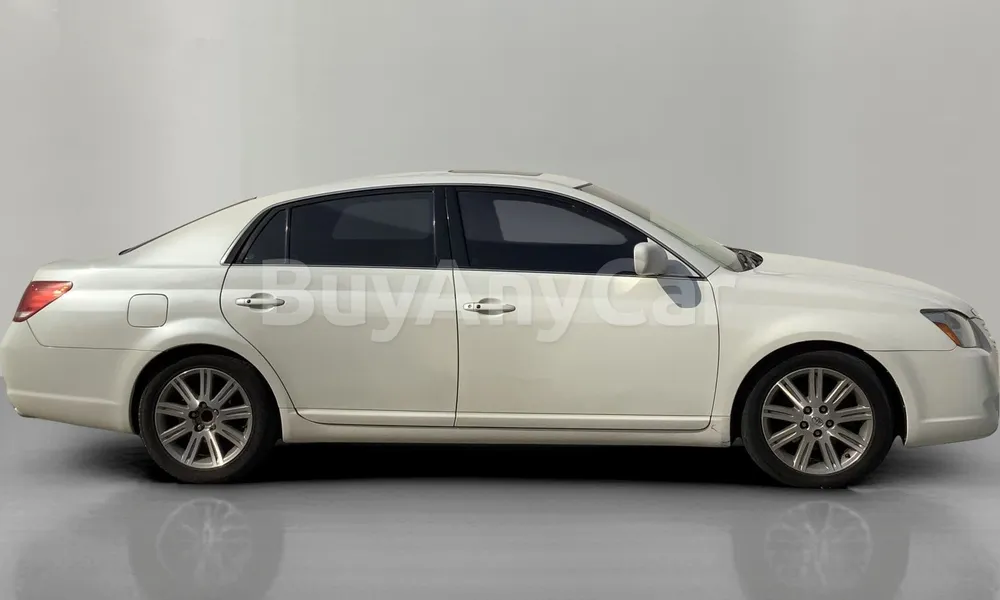 Vehicle photo 3