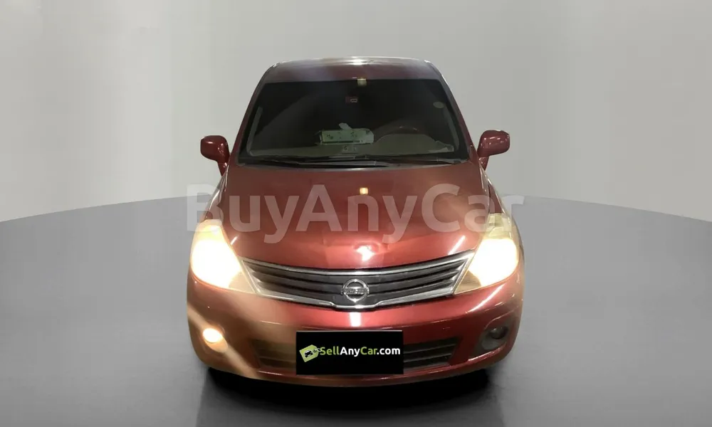 Vehicle photo 1