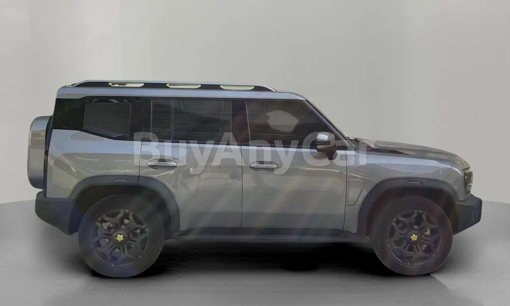 Vehicle photo 3