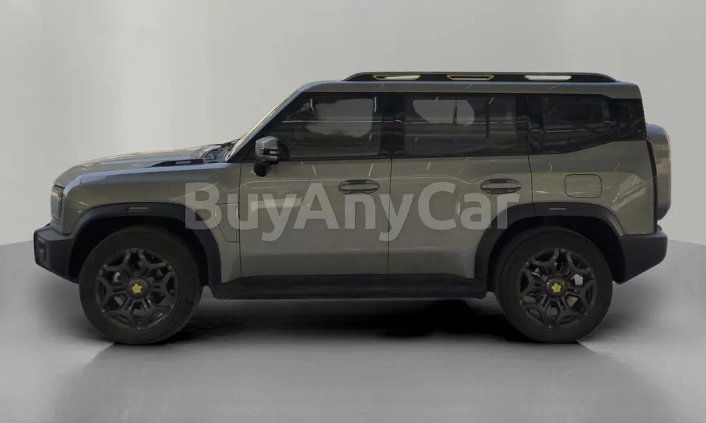 Vehicle photo 4