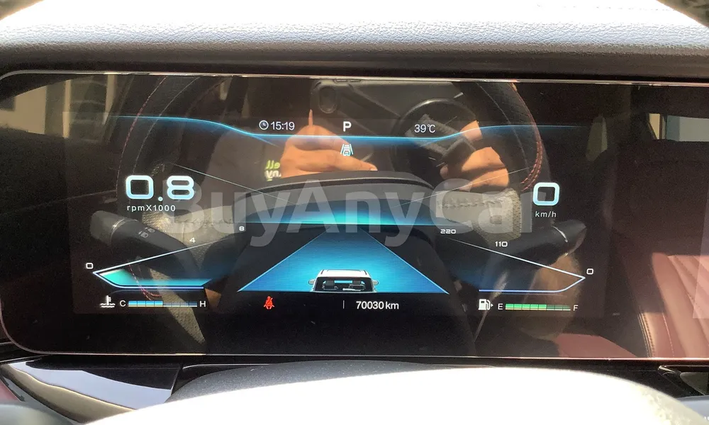 Vehicle photo 7