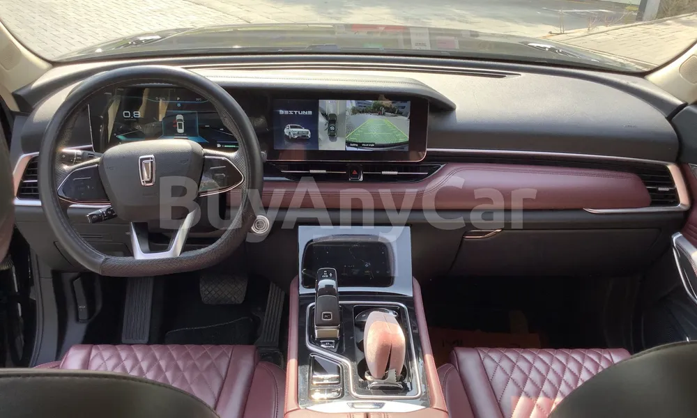 Vehicle photo 8