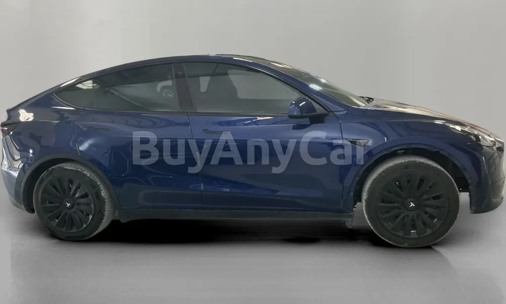 Vehicle photo 3
