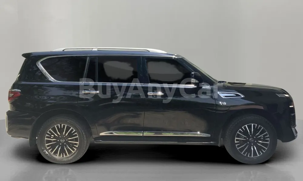 Vehicle photo 3