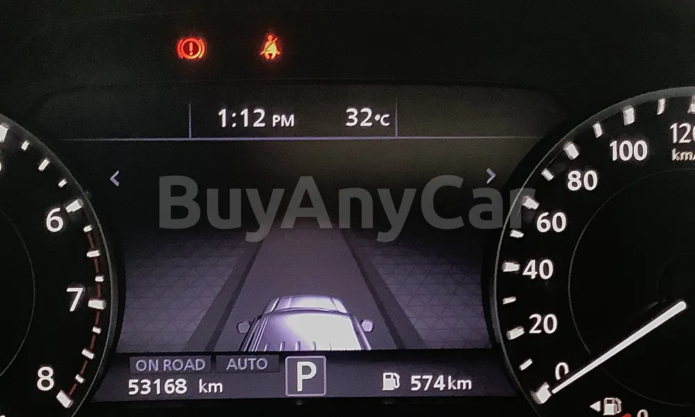 Vehicle photo 9