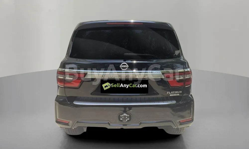 Vehicle photo 2
