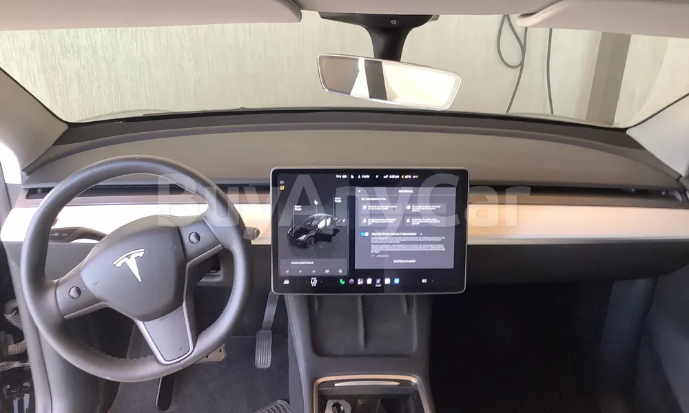 Vehicle photo 9