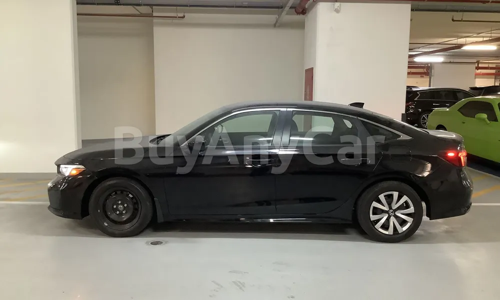 Vehicle photo 4