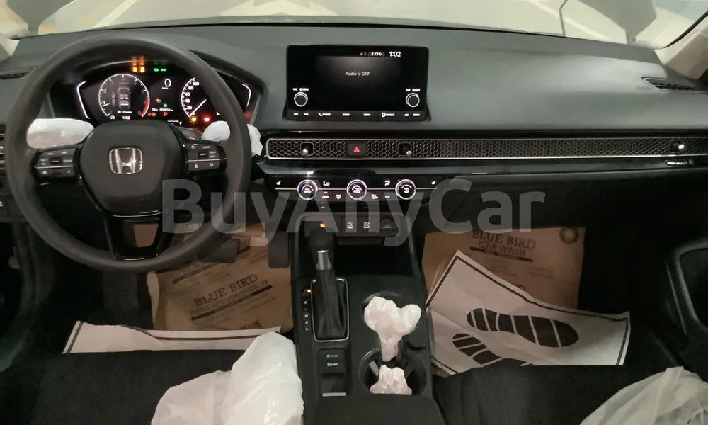 Vehicle photo 9