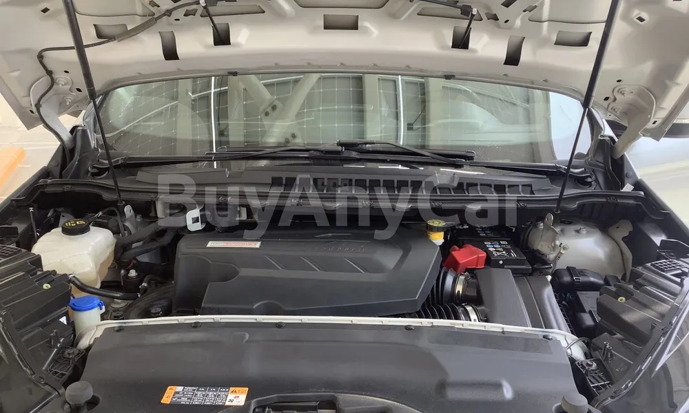 Vehicle photo 7