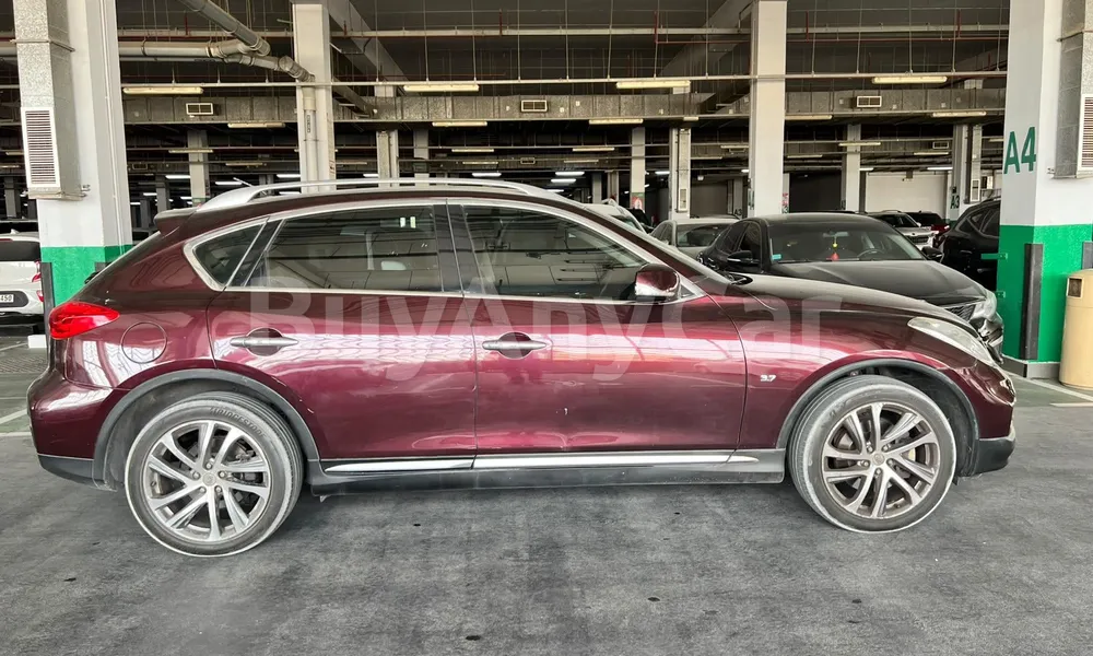 Vehicle photo 3