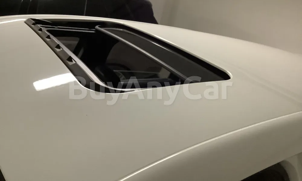 Vehicle photo 5