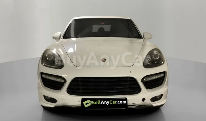 carsDetail