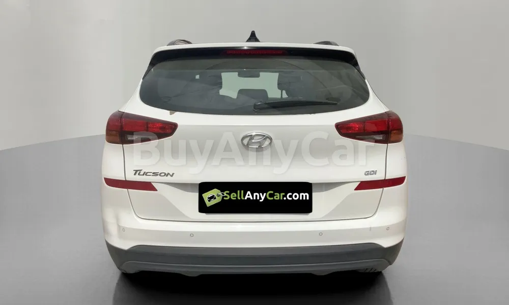 Vehicle photo 2