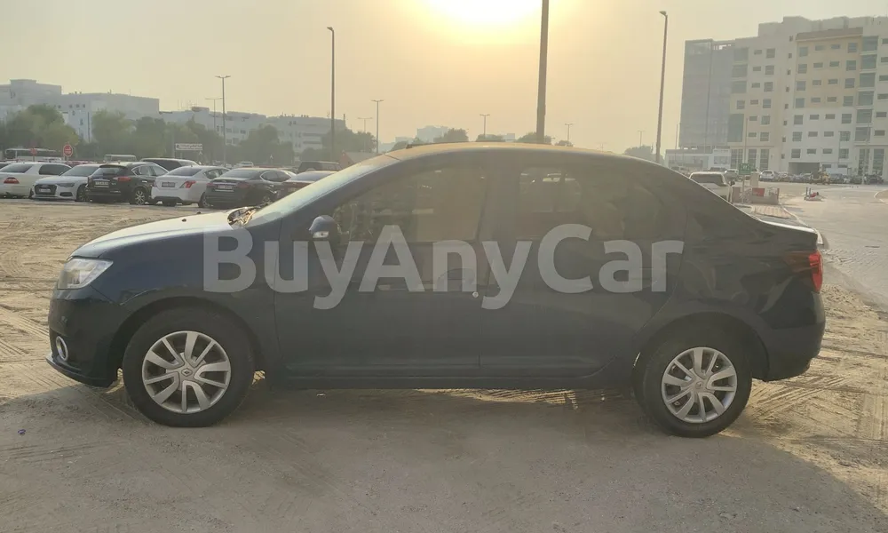 Vehicle photo 4