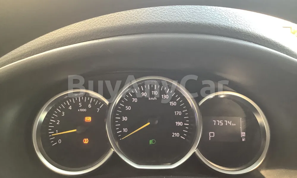 Vehicle photo 7