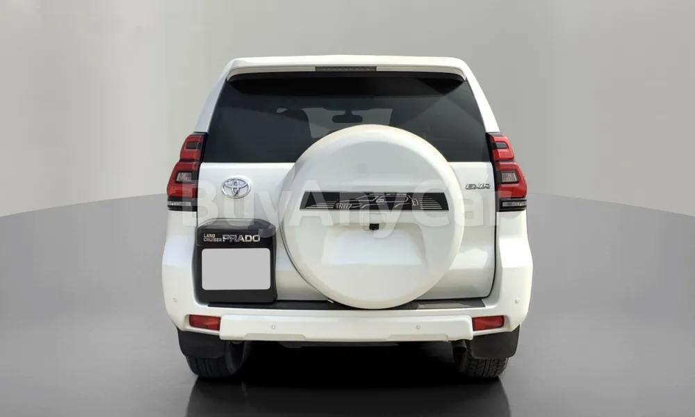 Vehicle photo 2