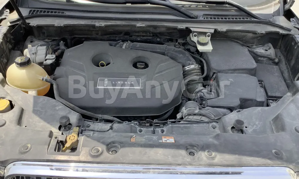 Vehicle photo 5