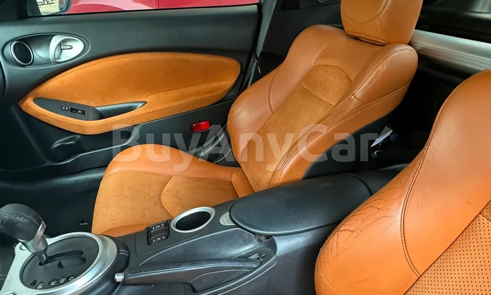 Vehicle photo 5