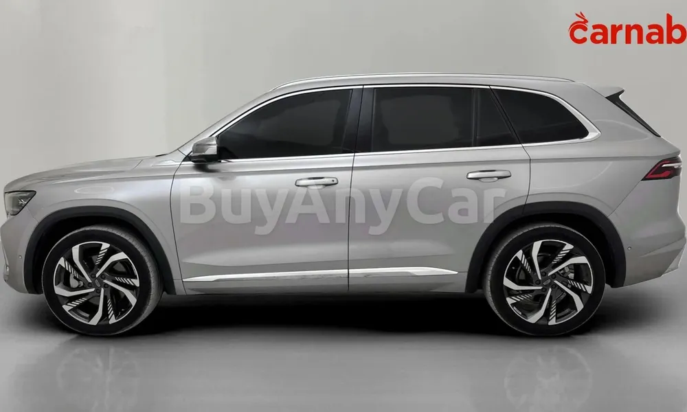 Vehicle photo 4