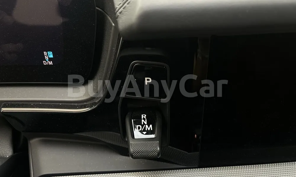 Vehicle photo 4