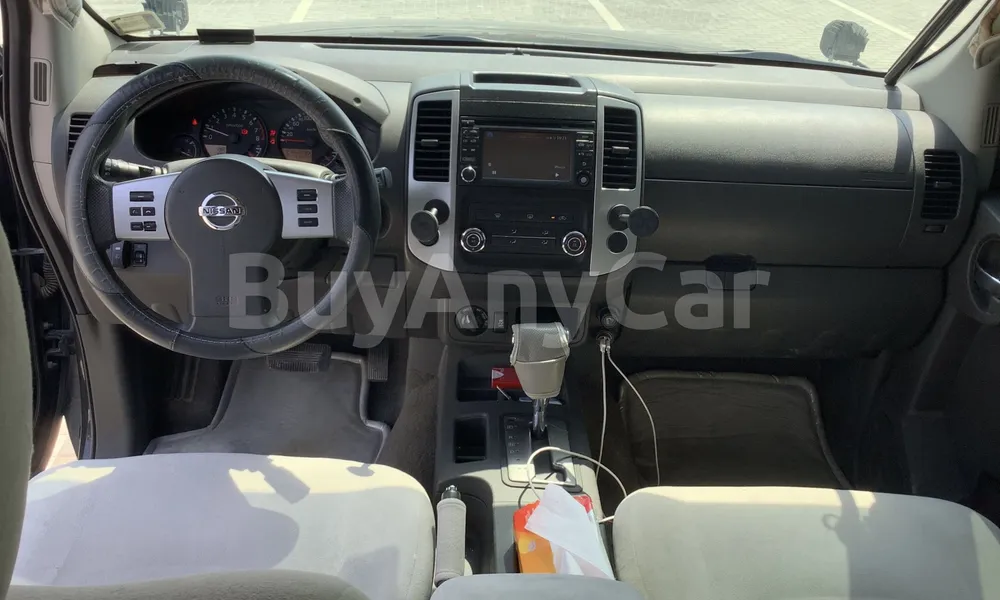 Vehicle photo 9