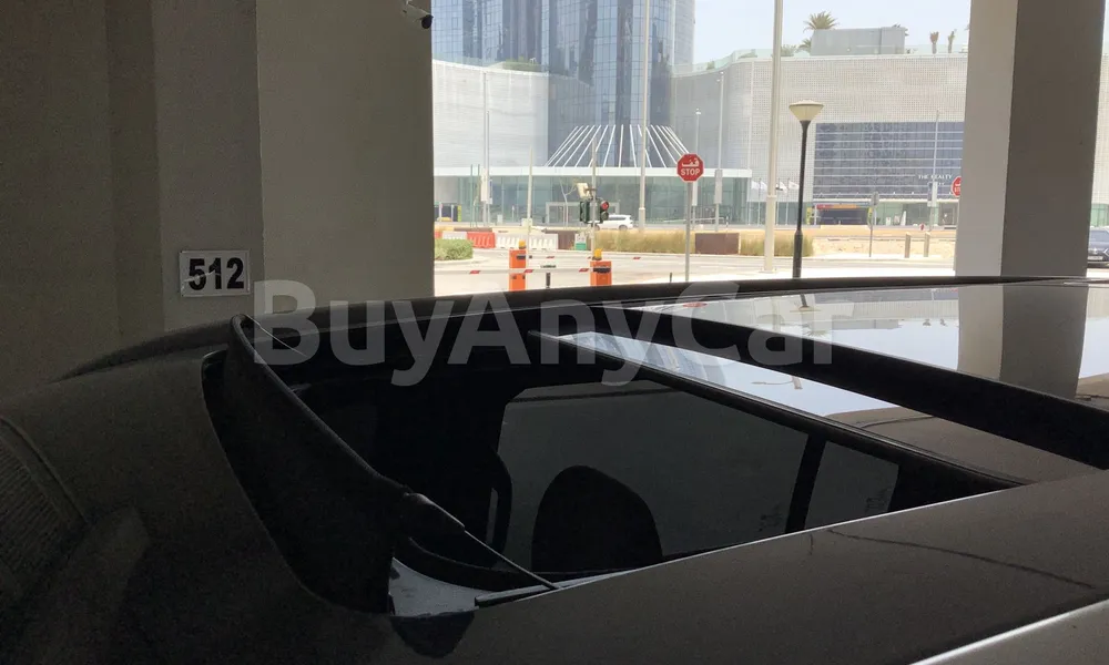 Vehicle photo 5