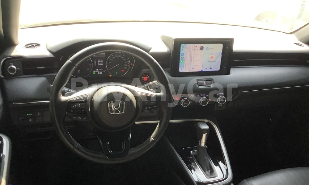 Vehicle photo 7