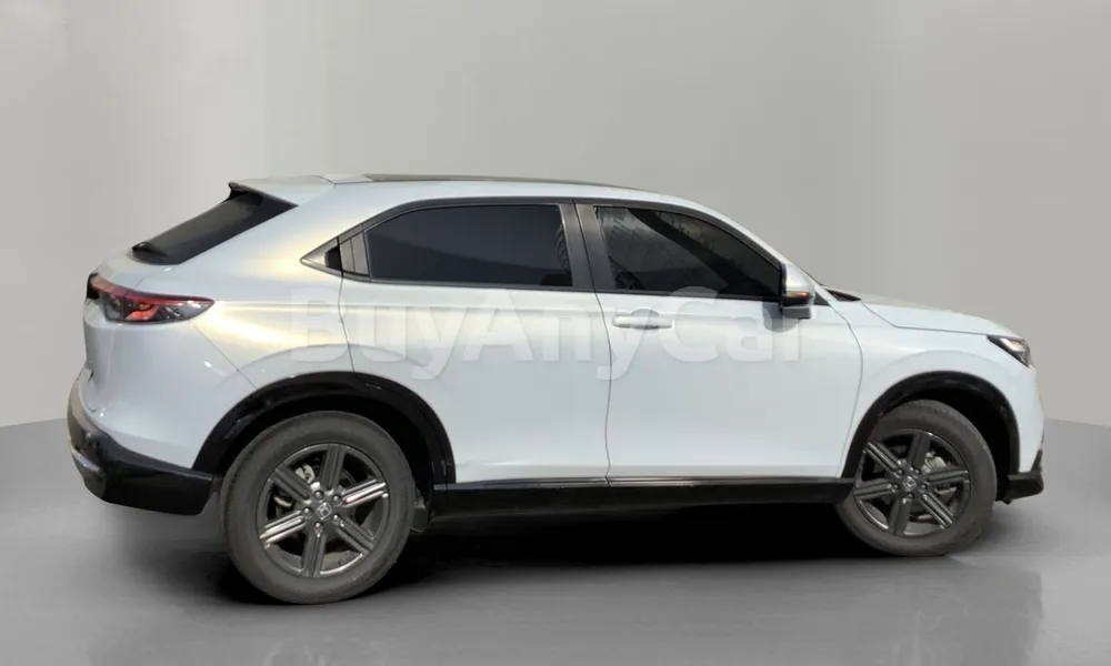 Vehicle photo 3