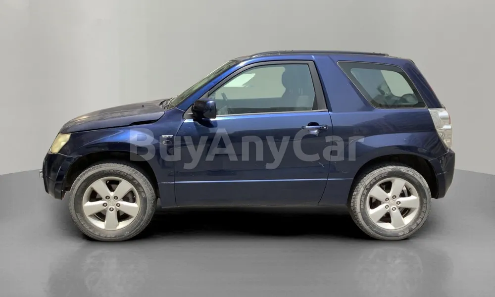 Vehicle photo 4