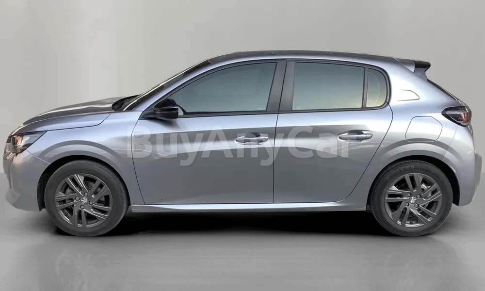Vehicle photo 4