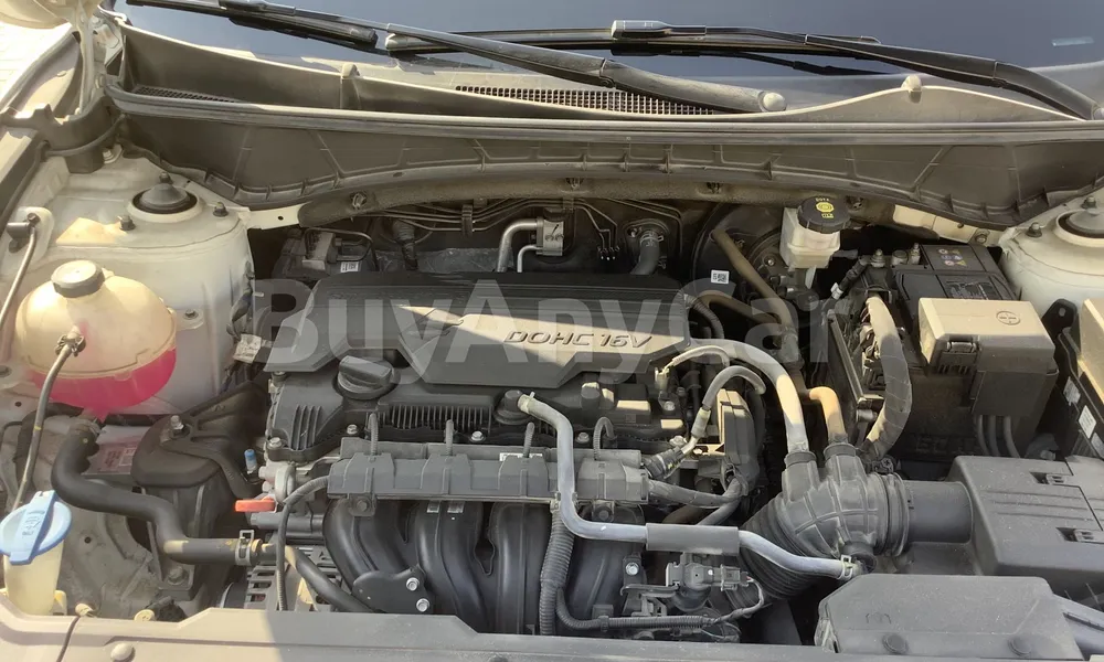 Vehicle photo 6