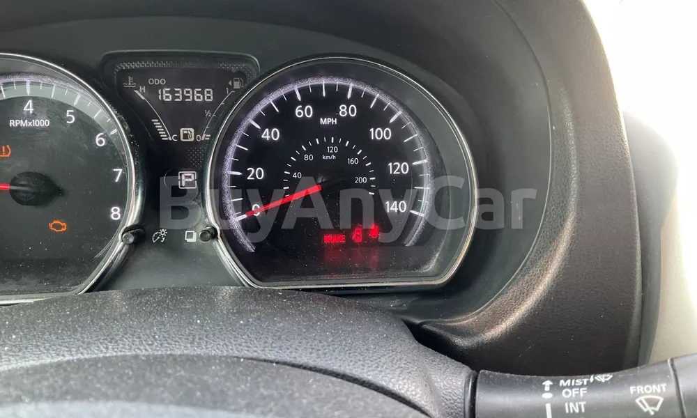Vehicle photo 6