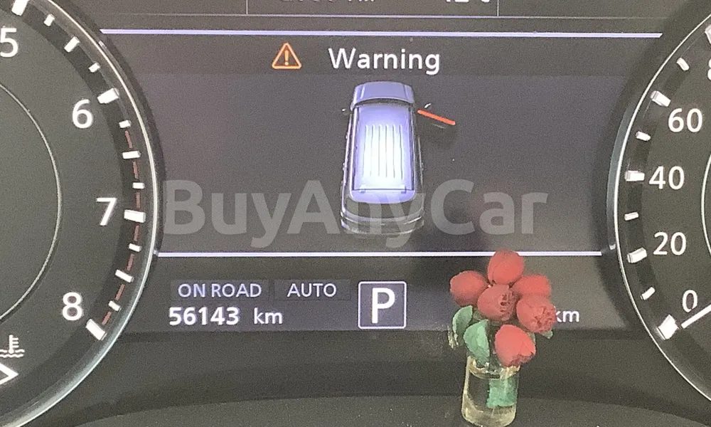 Vehicle photo 7