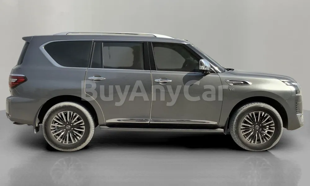 Vehicle photo 3