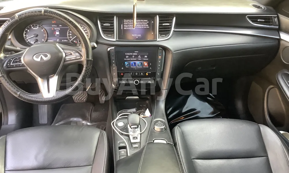 Vehicle photo 9