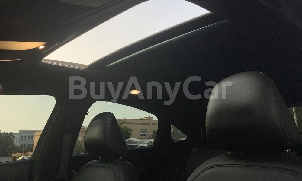 Vehicle photo 8