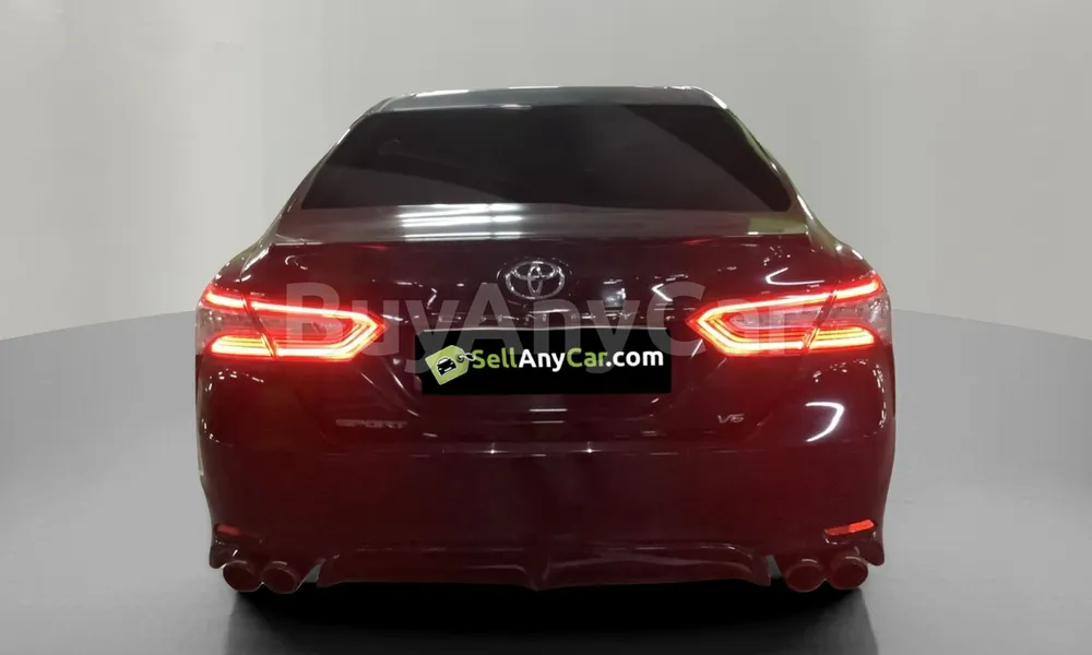 Vehicle photo 2