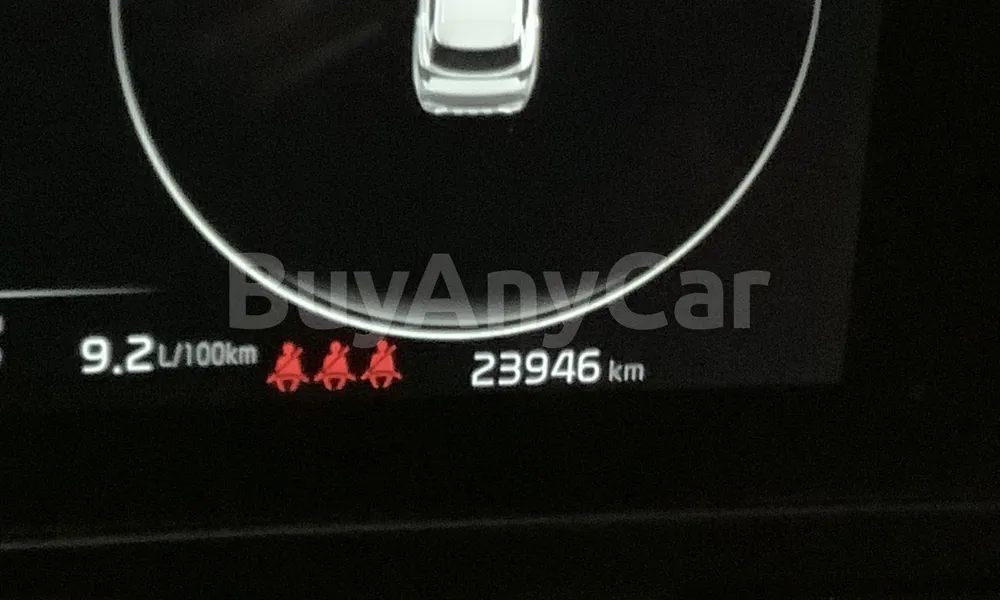 Vehicle photo 8
