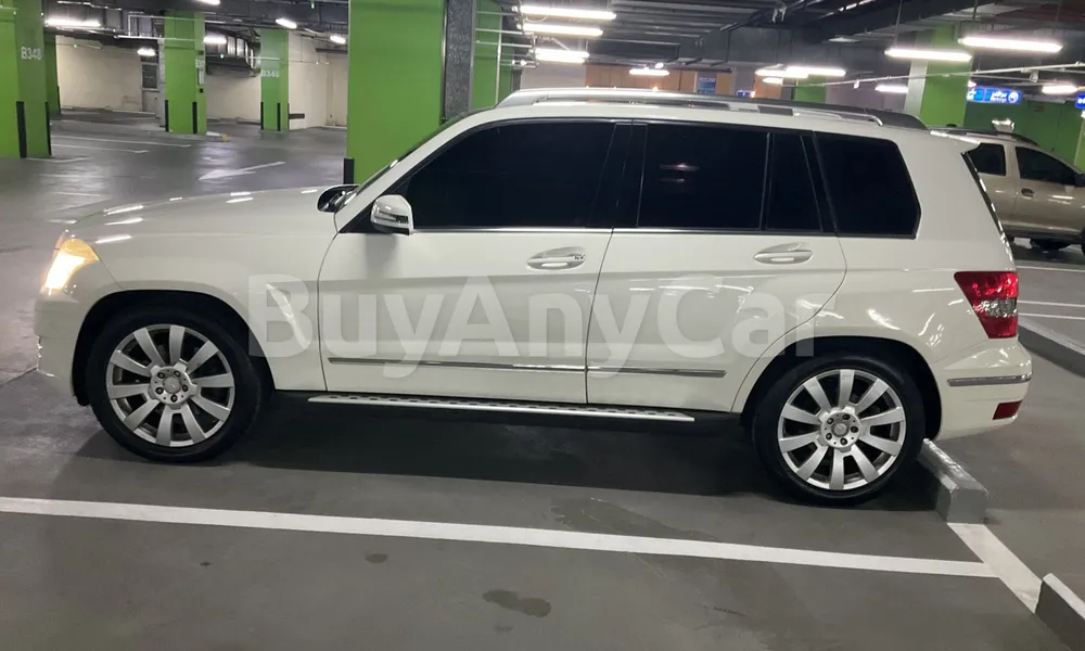 Vehicle photo 4
