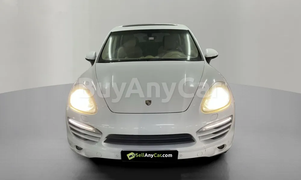 Vehicle photo 1
