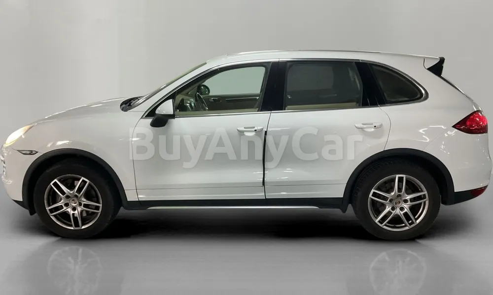 Vehicle photo 4