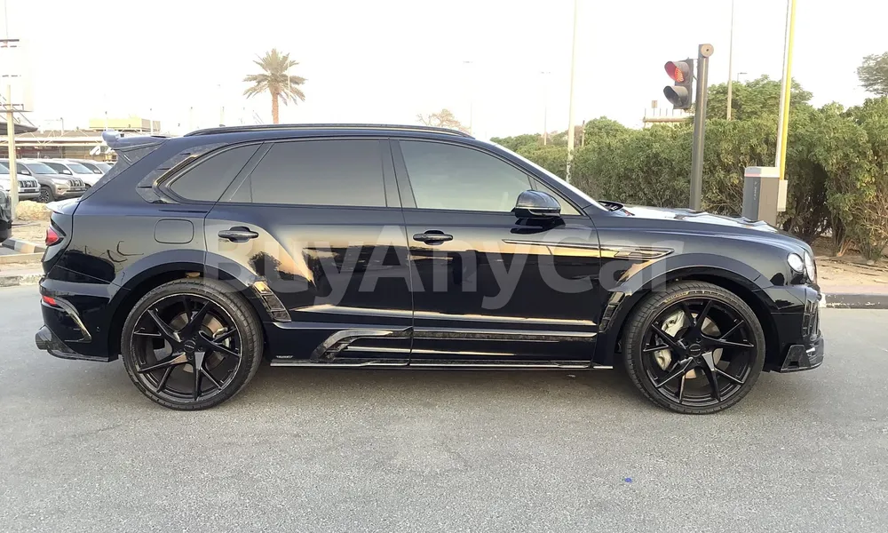 Vehicle photo 3