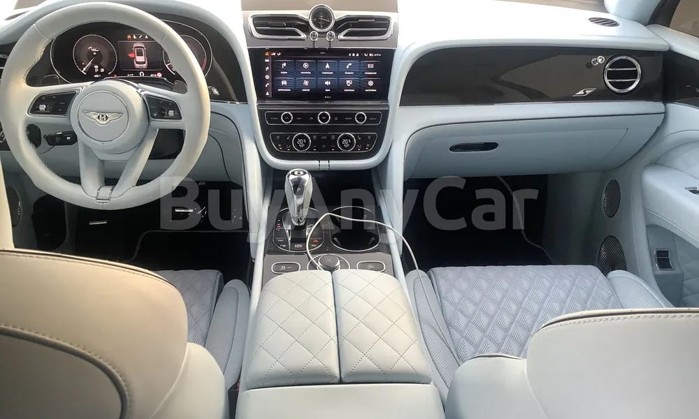 Vehicle photo 9