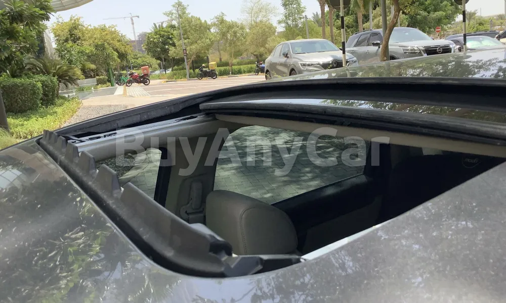Vehicle photo 5
