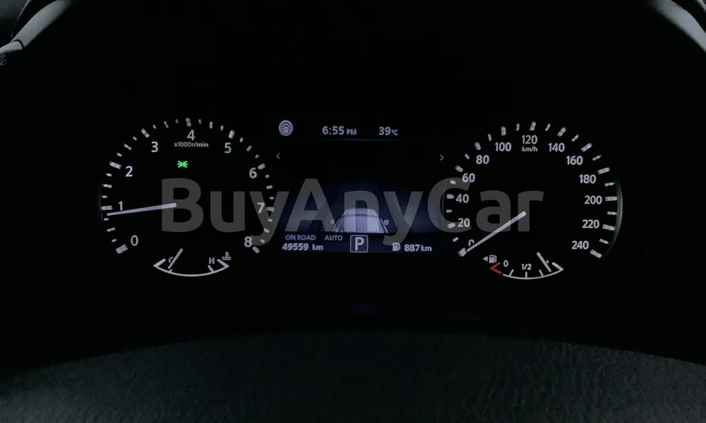 Vehicle photo 6