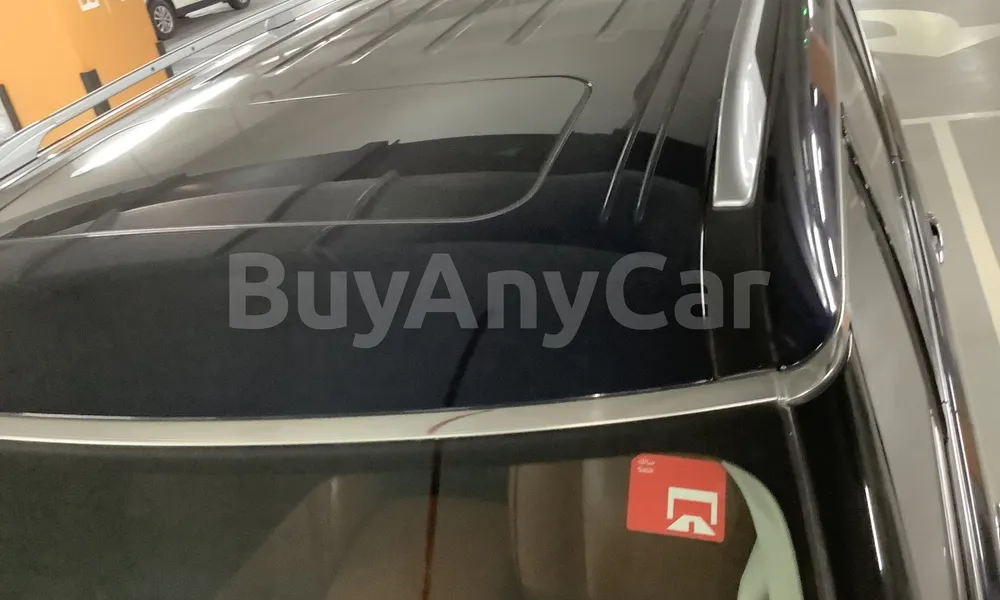 Vehicle photo 5