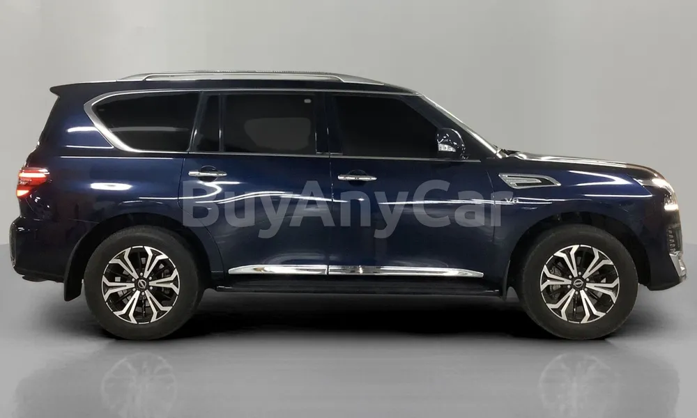Vehicle photo 3