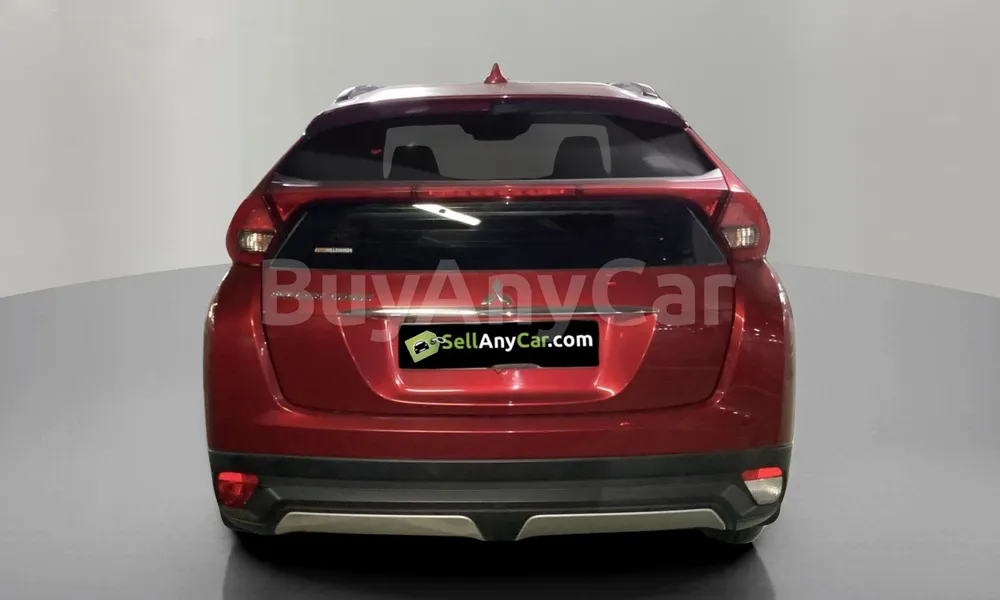 Vehicle photo 2