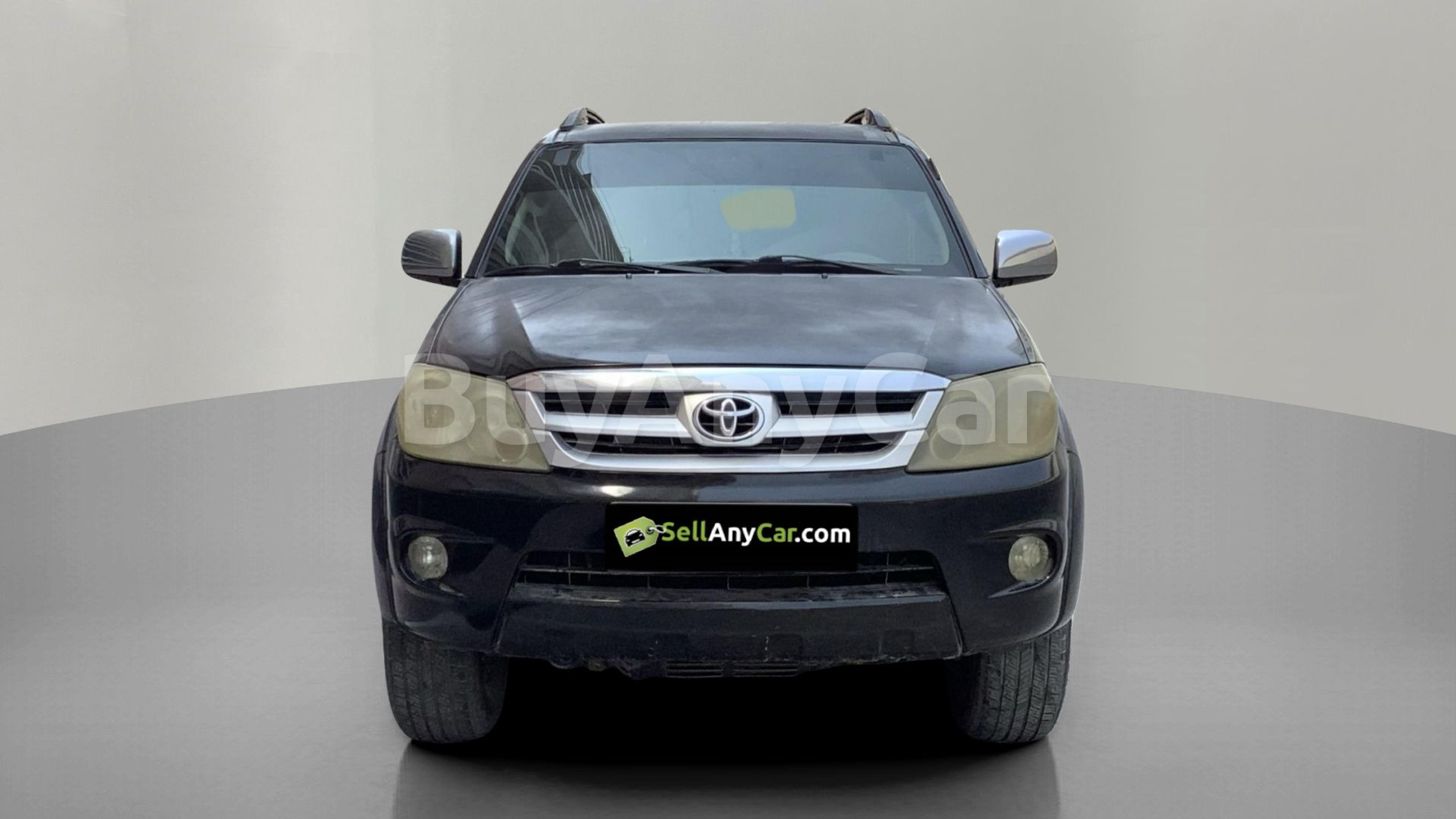 Toyota Fortuner 2006